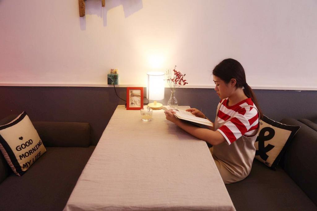 Zhaohuaxishi Youth Hostel Guangzhou Buitenkant foto