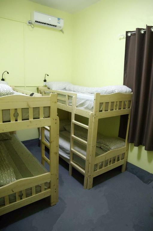 Zhaohuaxishi Youth Hostel Guangzhou Buitenkant foto